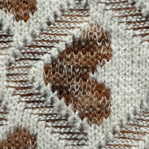 Lili Sidonio Cream and Brown Patterned Sweater | M - Picture 3 of 6